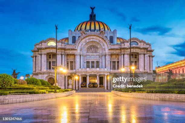 downtown mexico city palace of fine arts - palacio de bellas artes stock pictures, royalty-free photos & images