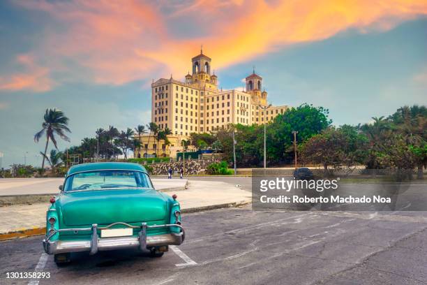 vintage car in the hotel nacional de cuba, havana city - cuba street stock pictures, royalty-free photos & images