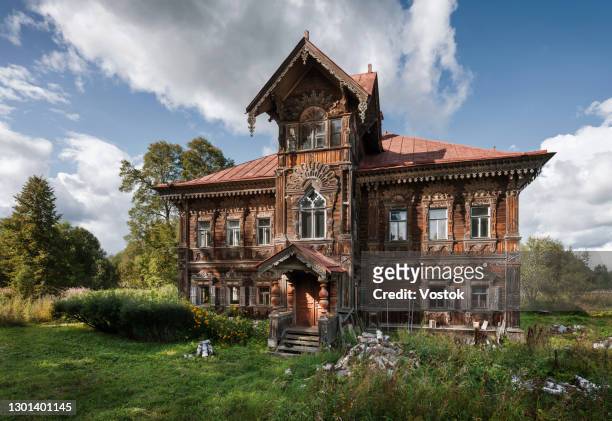 old wooden house-terem near kostroma - historic home stock pictures, royalty-free photos & images