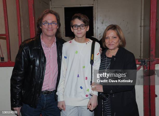 Actor Richard Thomas, son Montana James Thomas and wife Georgiana Bischoff Thomas attend 34th season Big Apple Circus Under the Big Top in Damrosch...