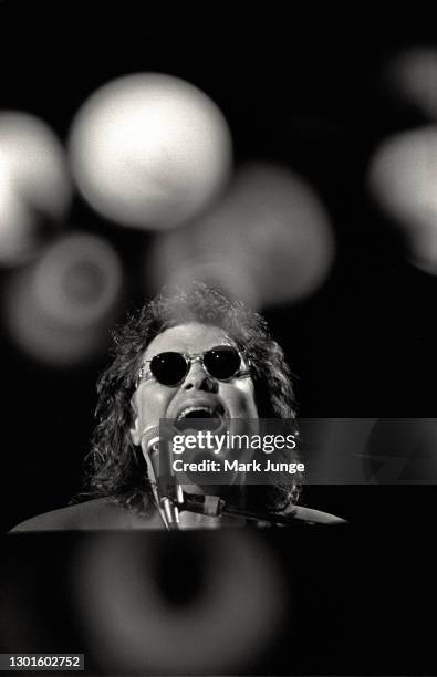 Country and crossover singer Ronnie Milsap performs at the Cheyenne Civic Center on October 7, 1985 in Cheyenne, Wyoming. During the 1970s and ‘80s...