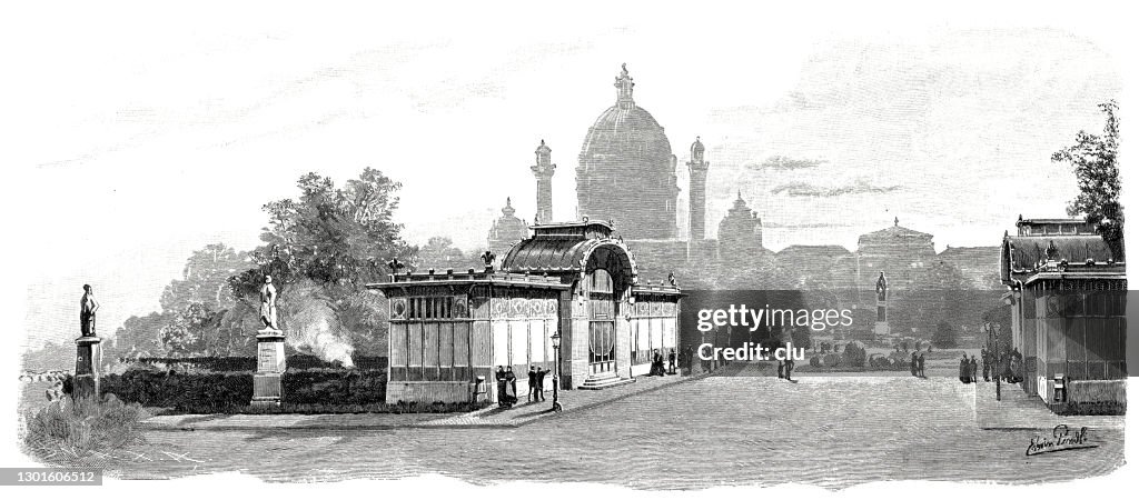 Vienna light rail, Karlsplatz and Karlskirche