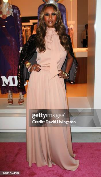 Supermodel Iman attends the Rodeo Drive Walk of Style Award event honoring Iman and Missoni on October 23, 2011 in Beverly Hills, California.