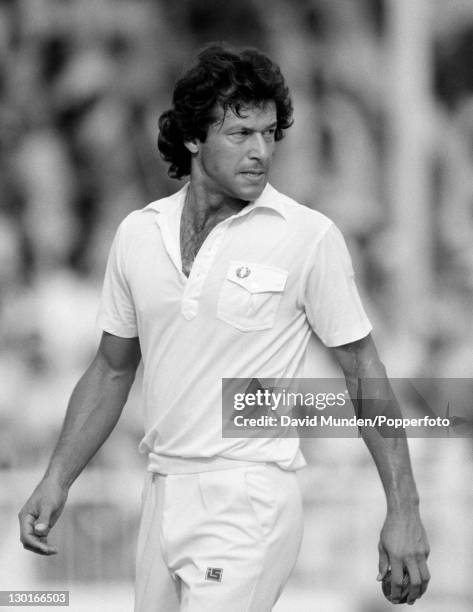 2 916 Imran Khan Cricket Stock Photos High Res Pictures And Images 2-916-imran-khan-cricket-stock-photos-high-res-pictures-and-images