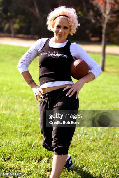 Pink 2005 Pink Singer Photo Shoots Photos and Premium High Res Pictures - Getty ...
