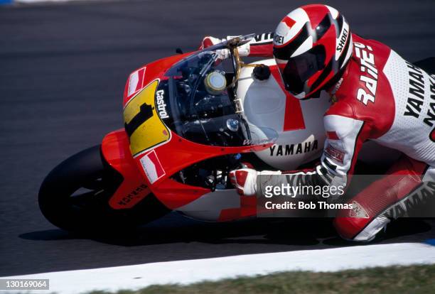 Wayne Rainey of the USA riding a Yamaha motorcycle, circa 1986.