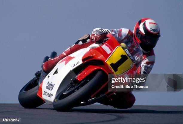 Wayne Rainey of the USA riding a Yamaha, circa 1988.