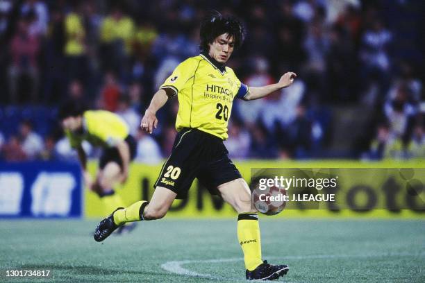 Hong Myung-bo of Kashiwa Reysol in action during the J.League J1 first stage match between Kashiwa Reysol and FC Tokyo at the Hitachi Kashiwa Soccer...
