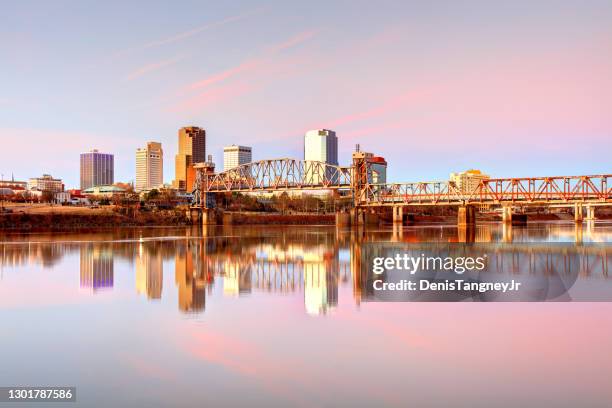 downtown little rock am arkansas river - arkansas stock-fotos und bilder