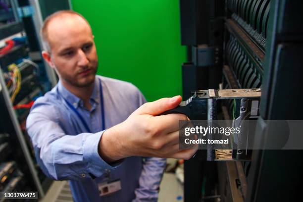 Server Machine Install 878 Server Installation Stock Photos, High-Res Pictures, and Images ...