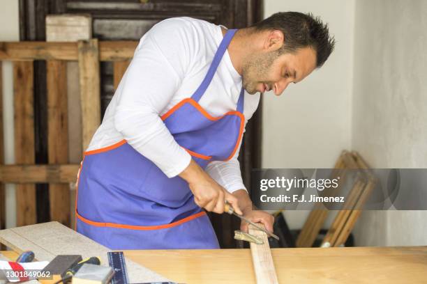 File Use Carpentry Manual File Photos and Premium High Res Pictures - Getty Images