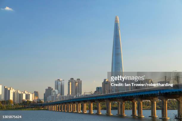lotte world tower, seoul, south korea, asia - lotte world tower stock pictures, royalty-free photos & images
