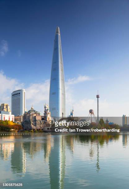 lotte world tower and lotte world adventure theme park, seoul, south korea, asia - lotte world tower stock pictures, royalty-free photos & images