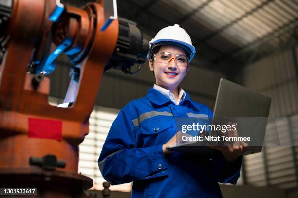 Calibrator Engineer Performance Calibration Photos and Premium High Res Pictures - Getty Images