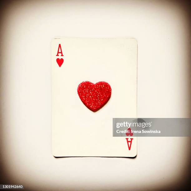 asso di cuori - ace of hearts stock pictures, royalty-free photos & images