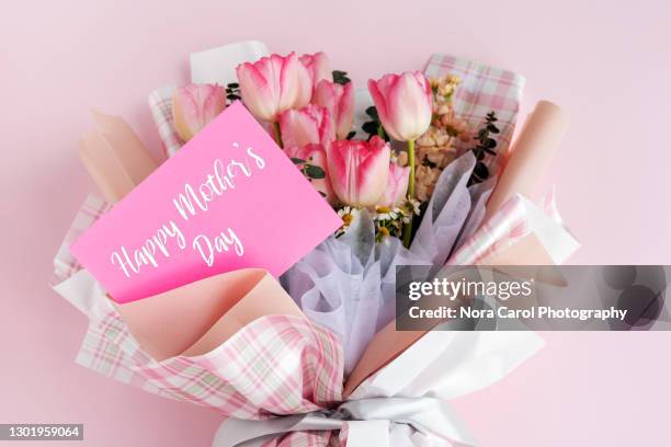 happy mother's day tulip bouquet - mothers day flowers stock pictures, royalty-free photos & images