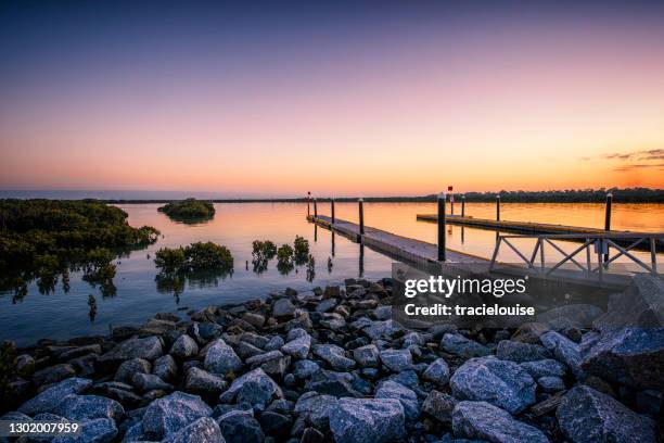 tooradin foreshore in de schemering - gippsland stockfoto's en -beelden