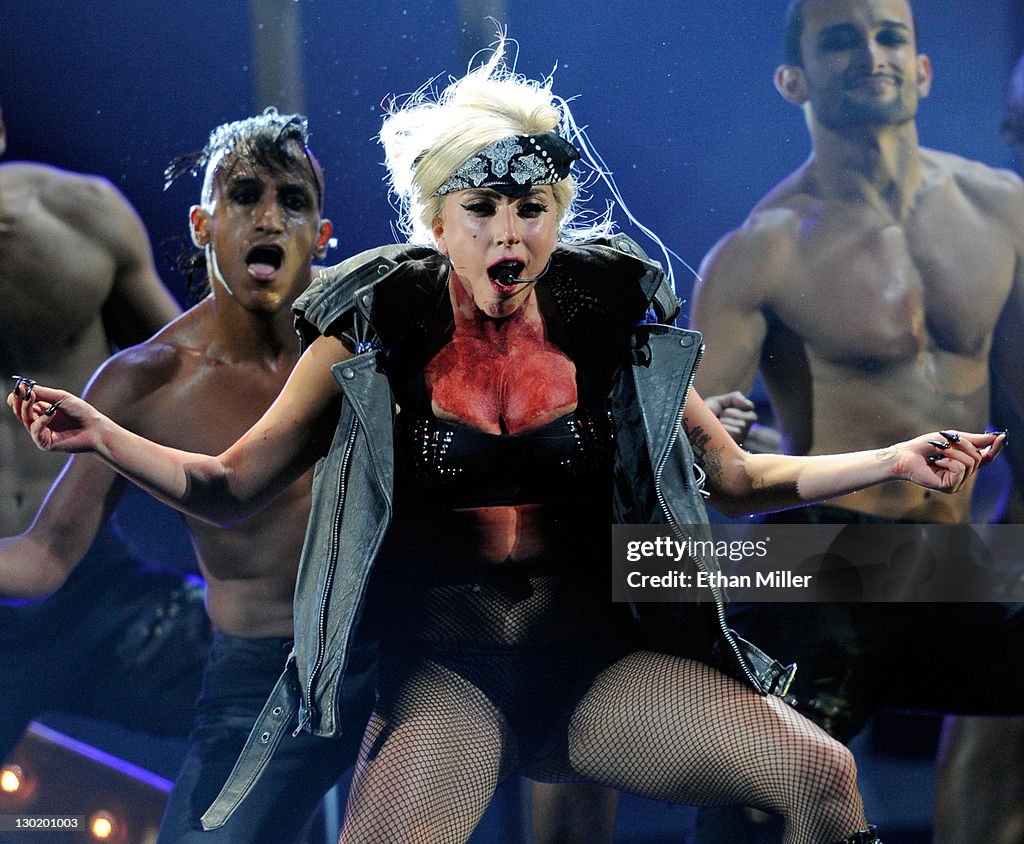 IHeartRadio Music Festival - Day 2 - Show