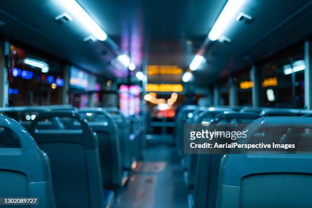empty bus - autobus foto e immagini stock