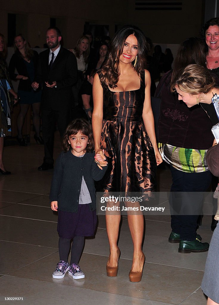 "Puss In Boots" New York Screening - Outside Arrivals