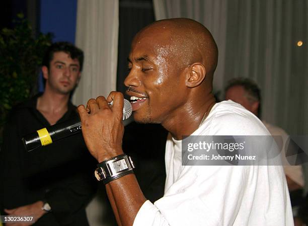 Roc Box Rapper 81 Rocbox Stock Photos, High-Res Pictures, and Images - Getty Images