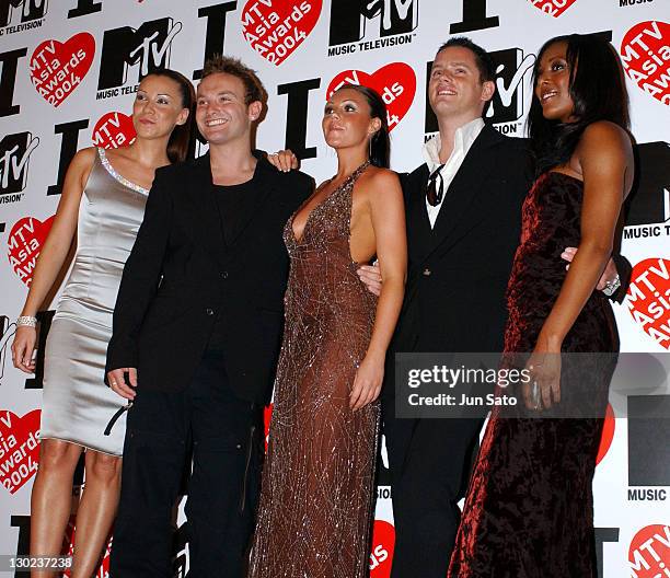 Jessica Taylor, Kevin Simm, Michelle Heaton, Tony Lundon and Kelli Young of Liberty X