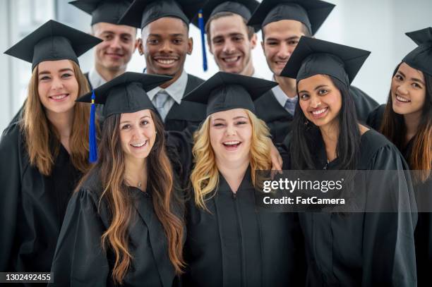 Graduates Bunch 6,296 Secondary School Graduates Stock Photos, High-Res Pictures, and ...