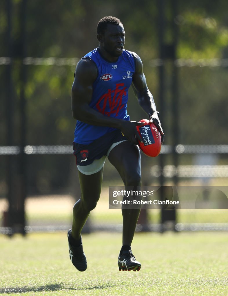 Majak Daw Joins Melbourne Demons AFL Training Session