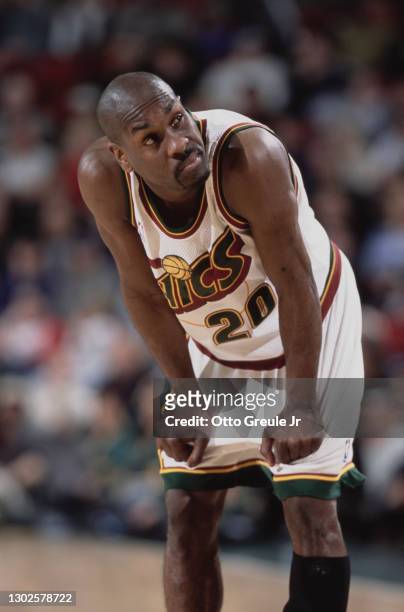 Gary Payton, Point Guard for the Seattle SuperSonics during the NBA Pacific Division basketball game against the Cleveland Cavaliers on 26th March...