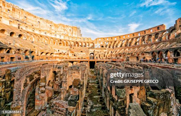 colosseo, interno - inside the roman colosseum stock pictures, royalty-free photos & images