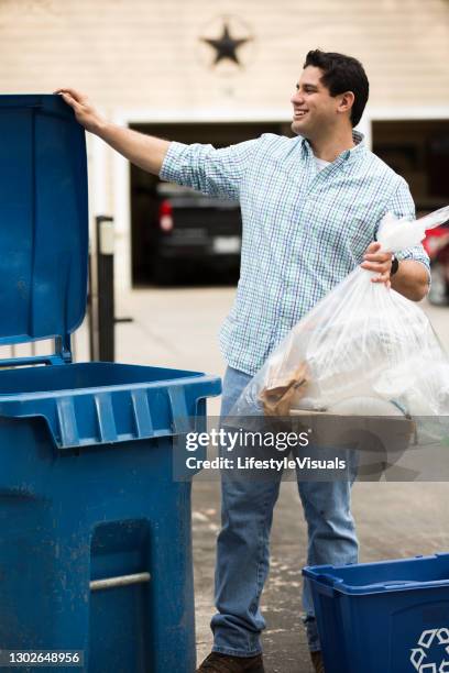 Blue Heavy Duty Recycling Garbage Can Stock Photo - Image of arrows, curbs:  72029408