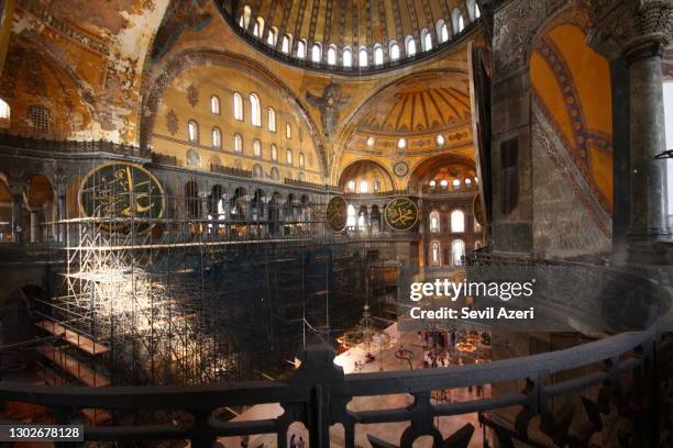 architektonische abschnitte aus dem inneren der hagia sophia moschee - restoration stock-fotos und bilder