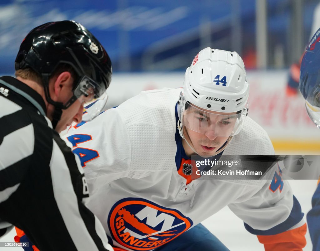 New York Islanders v Buffalo Sabres