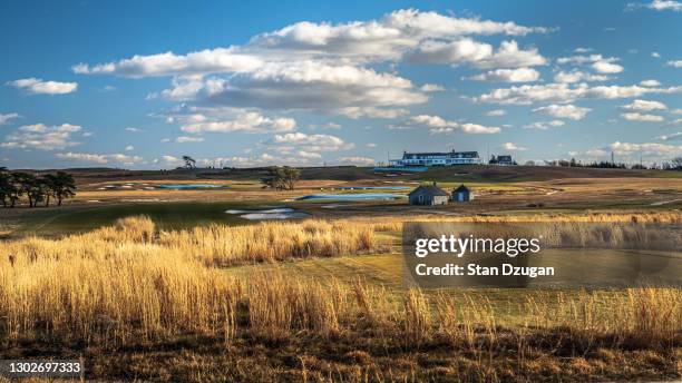 shinnecock hills golf club vistas - bunker campo da golf - fotografias e filmes do acervo