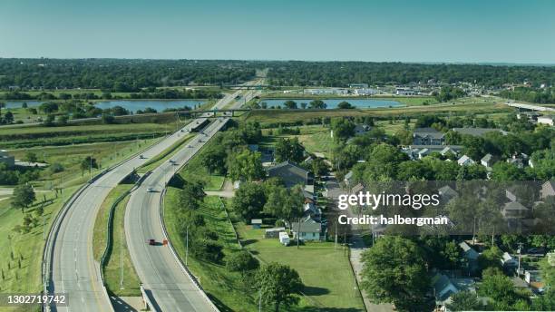 freeway on the edge of lincoln, nebraska - lincoln and center stock pictures, royalty-free photos & images