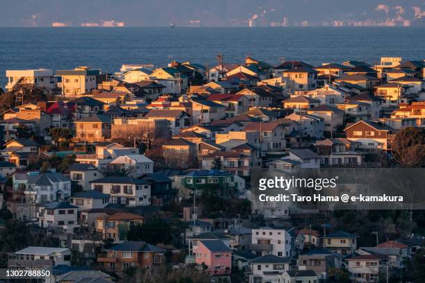 the residential district by the sea in kanagawa prefecture of japan - 日本　住宅街 個照片及圖片檔