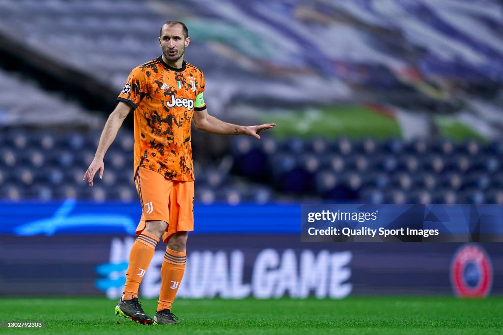 FC Porto v Juventus - UEFA Champions League Round Of 16 Leg One