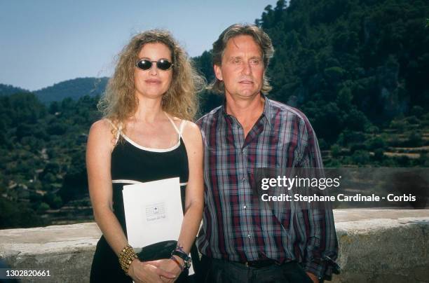 Michael Douglas and his wife Diandra Luker at Valldemossa on August 20, 1994 in Mallorca, Spain.