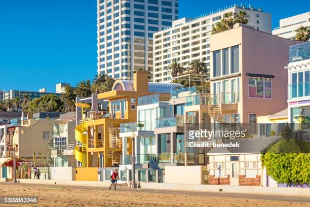 waterfront houses in santa monica california usa - la waterfront stock pictures, royalty-free photos & images