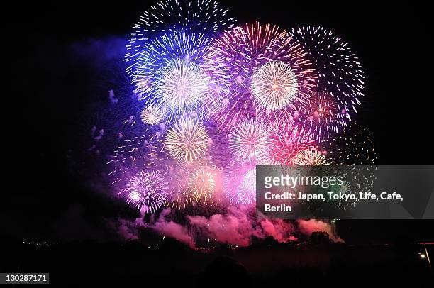 fireworks - prefeitura de niigata imagens e fotografias de stock
