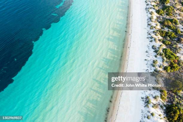 squeaky beach at boston island. port lincoln. south australia. - port lincoln stock pictures, royalty-free photos & images