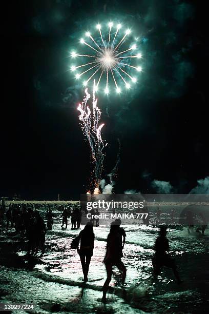 noche de san juan - benicásim fotografías e imágenes de stock