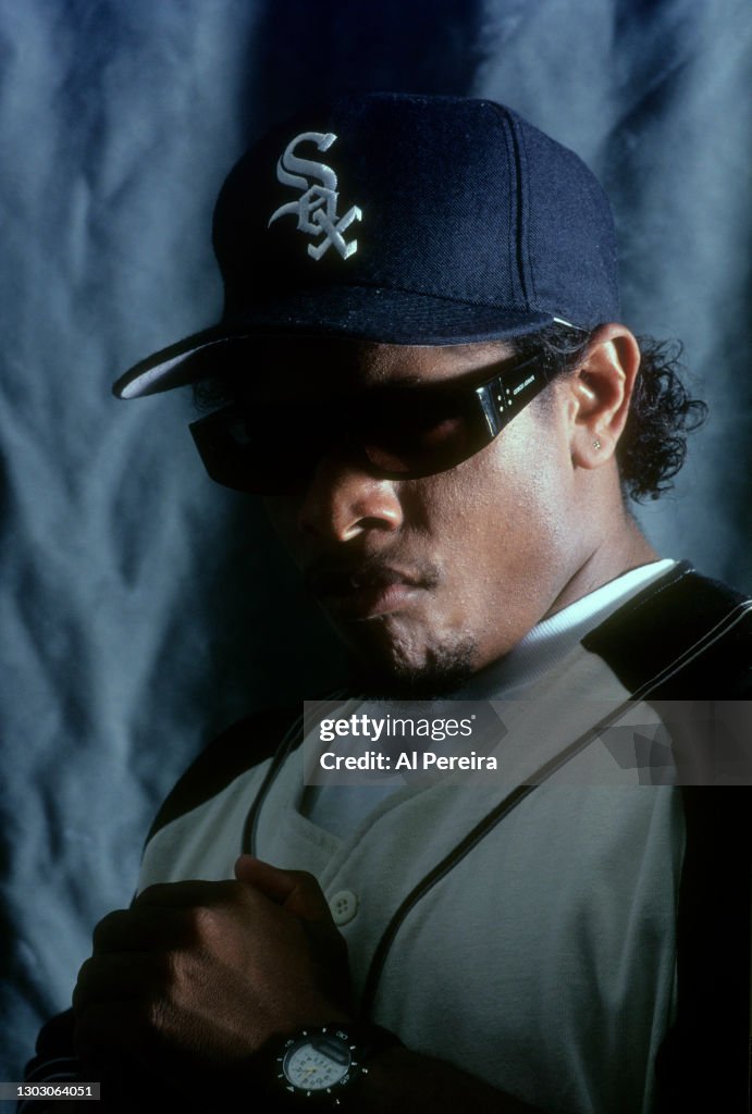 Ezy Rapper Rapper Eazy-E appears in a portrait taken on October 10, 1993 in New ...