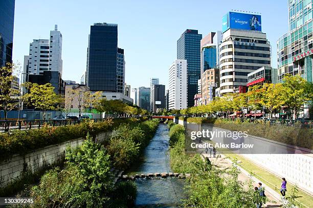 cheonggyecheon - south korea skyline stock pictures, royalty-free photos & images