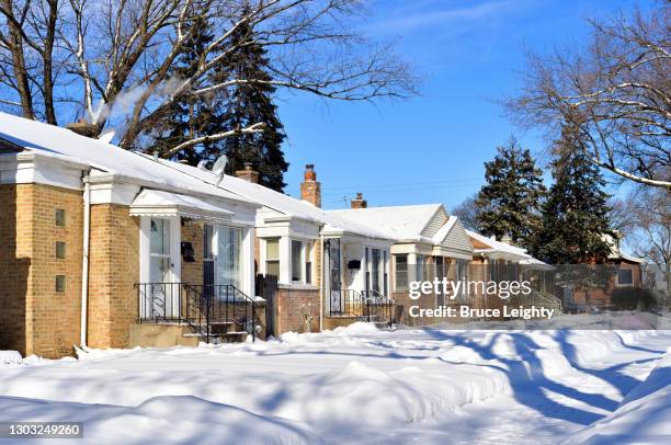 single family homes in winter - chicago suburbs stock pictures, royalty-free photos & images