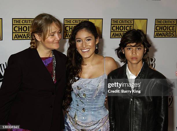 Orianka Kilcher and mother Saskia Kilcher and brother Kainoa Kilcher