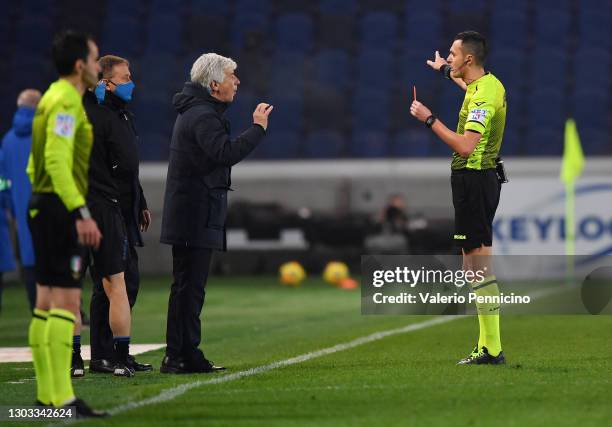 Gian Piero Gasperini, Head Coach of Atalanta B.C. Is shown a red card by Referee Marco Di Bello during the Serie A match between Atalanta BC and SSC...