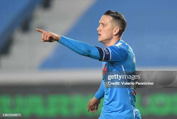 Piotr Zielinski of SSC Napoli celebrates after scoring his team's first goal during the Serie A match between Atalanta BC and SSC Napoli at Gewiss...