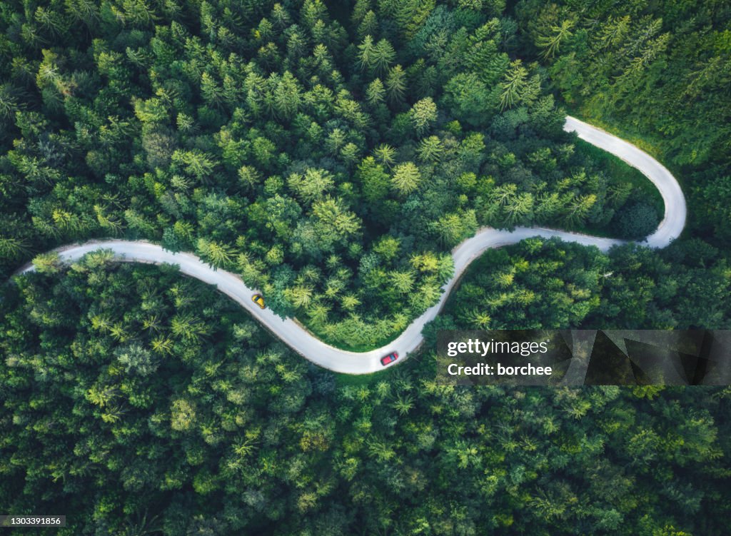 Conducir por carreteras idílicas