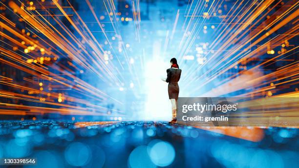 futuristische vr mit geschäftsfrau mit digitalem tablet - websurfen stock-fotos und bilder